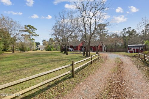 317 Kemper Rd, Hampstead, NC, 28443-2626 | Card Image