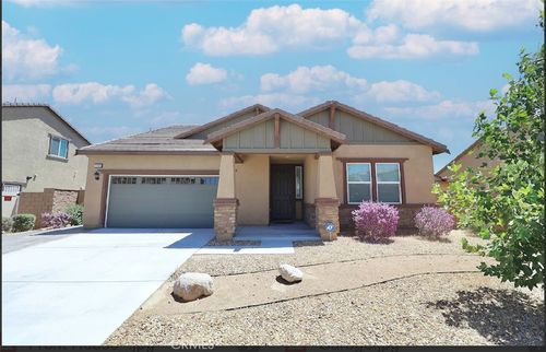 11745 Sierra, Victorville, CA, 92392 | Card Image