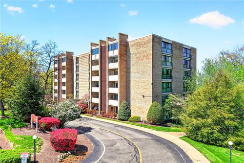 503-55 Highland Rd, Bethel Park, PA, 15102-1881 | Card Image