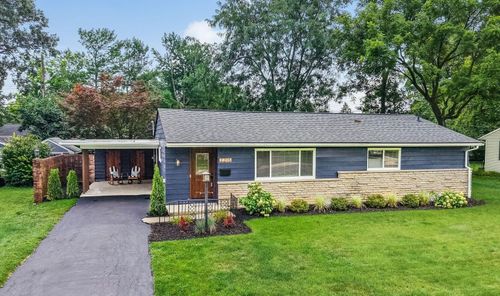 2215 Woodstock Rd, Upper Arlington, OH, 43221-1843 | Card Image