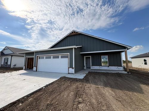 5801 N Plumthicket St, Bel Aire, KS, 67226-3561 | Card Image