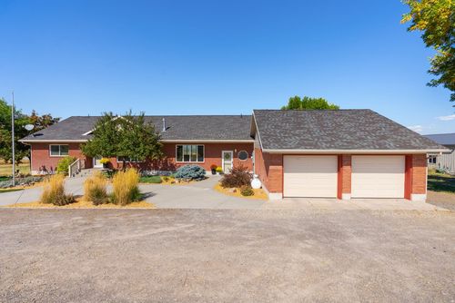 3053 W 6800 S, Wellsville, UT, 84339-9334 | Card Image