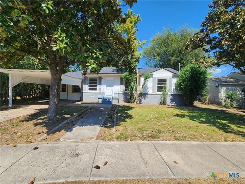 124 Circle Dr, Belton, TX, 76513-2750 | Card Image