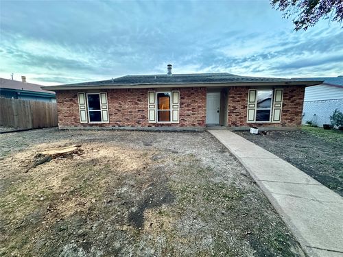 3101 Silverdale Ln, Garland, TX, 75044-6164 | Card Image