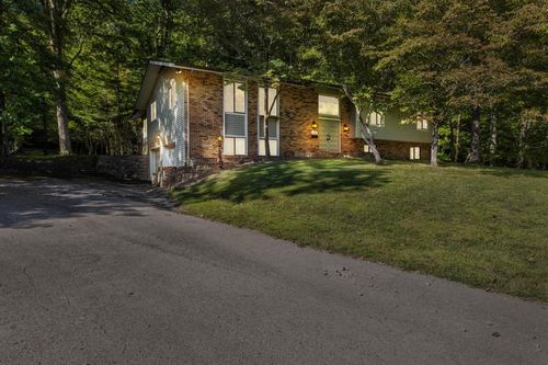 1129 N Wilson Ave, Morehead, KY, 40351-1169 | Card Image