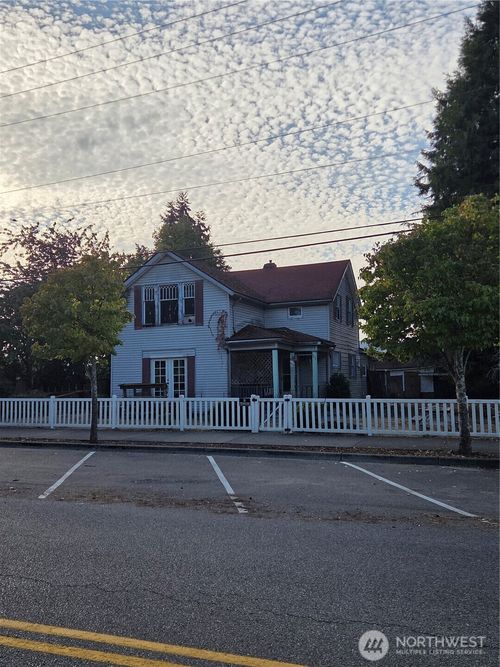 111 Calistoga St E, Orting, WA, 98360-2077 | Card Image