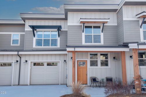 3634 Sw Badger Ave, Redmond, OR, 97756-7286 | Card Image