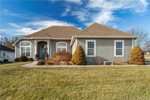 1813 Ne Aegean Ct, Blue Springs, MO, 64029-8394 | Card Image