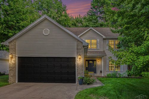 2514 Greenwich Cir, Midland, MI, 48642-5253 | Card Image