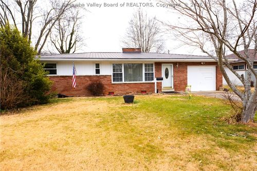 2543 Lakeview Dr, Saint Albans, WV, 25177-3423 | Card Image