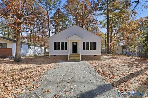 230 Glen St, West Point, VA, 23181-9514 | Card Image