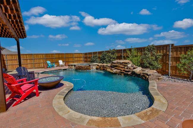 3236 Camden Creek Rd, House other with 4 bedrooms, 2 bathrooms and null parking in Krum TX | Image 14