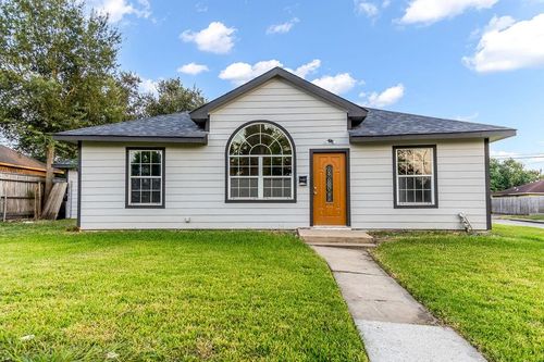2302 Norman St, Pasadena, TX, 77506-3017 | Card Image