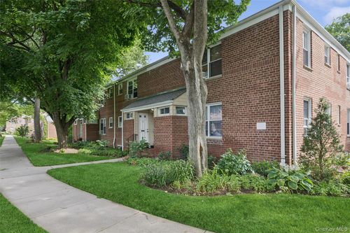 1-b-43 Edwards St, Roslyn Heights, NY, 11577-1276 | Card Image