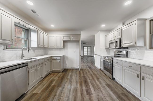 Kitchen View from Garage Entry | Image 20
