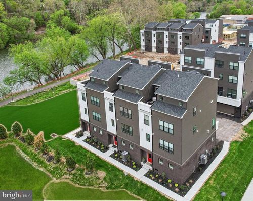 51o-951 Riverplace Dr, CONSHOHOCKEN, PA, 19428-2471 | Card Image