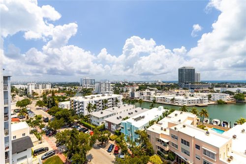 apt-11e-6900 Bay Dr, Miami Beach, FL, 33141-5412 | Card Image