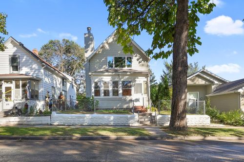 277 Morton St E, Saint Paul, MN, 55107-3014 | Card Image