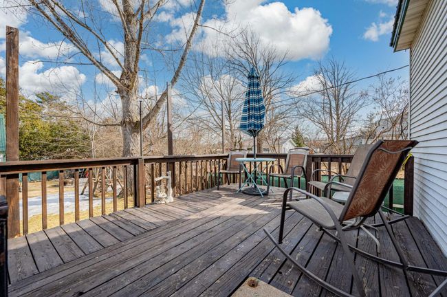Deck | Image 31