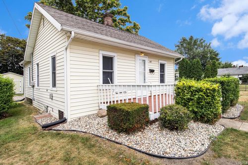 607 Berlin Ave, Mishawaka, IN, 46544-1501 | Card Image