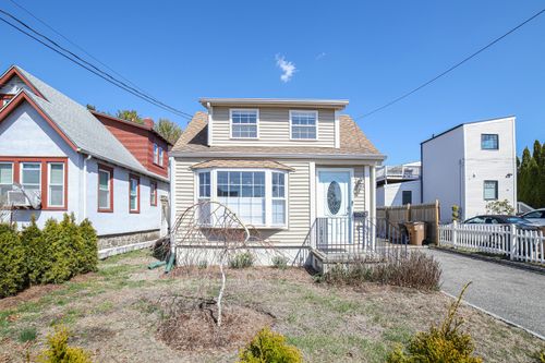 78 Rippowam Rd, Stamford, CT, 06902-7437 | Card Image