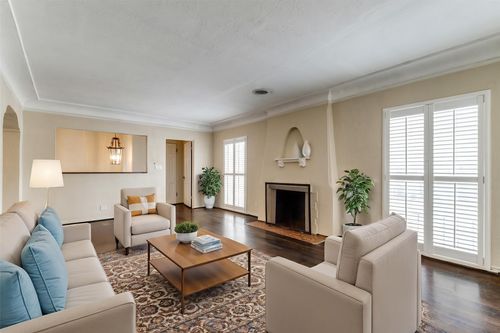 4543 Fairway Ave, Dallas, TX, 75219-1606 | Card Image