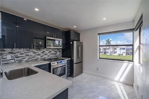 1031i-1031 Adams Ave, Homestead, FL, 33034 | Card Image