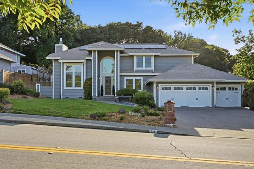 512 Mcnear Avenue, Petaluma, CA, 94952 | Card Image