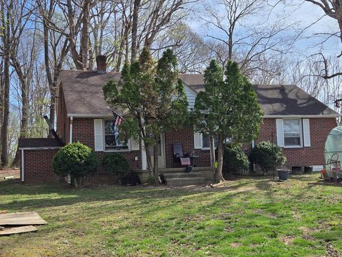584/586 Hardtimes, Farmville, VA, 23901 | Card Image