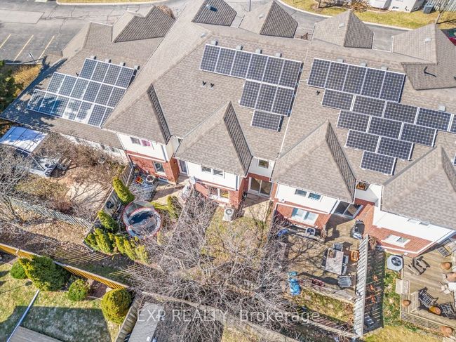 10 - 81 Valridge Dr, Condo with 3 bedrooms, 2 bathrooms and 1 parking in Ancaster ON | Image 20