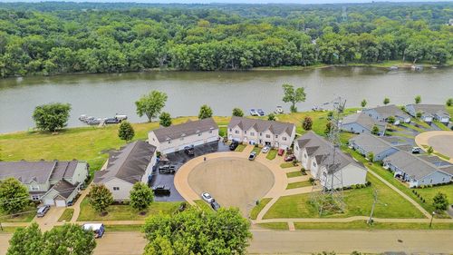 1613 Riverside Cir, Dixon, IL, 61021-2645 | Card Image