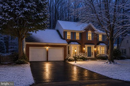13704 Shelburne St, CENTREVILLE, VA, 20120-2079 | Card Image