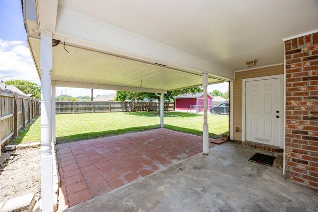 2014 E Catalpa St, House other with 3 bedrooms, 2 bathrooms and 2 parking in Gonzales LA | Image 17