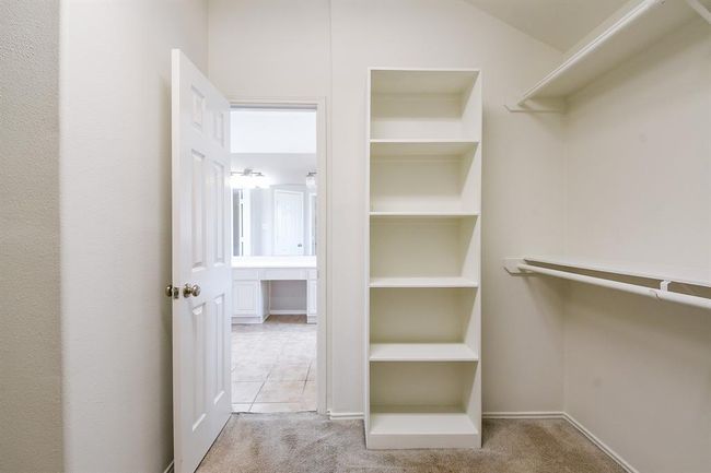 1907 Meadow Edge Ln, House other with 3 bedrooms, 2 bathrooms and 2 parking in Spring TX | Image 25