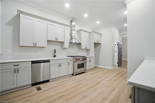 608 Westover Ave, Norfolk, VA, 23507-1719 | Card Image