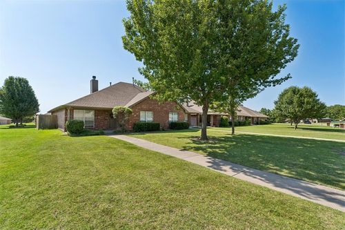 408-and-410-408 N Willowood Drive, Yukon, OK, 73099 | Card Image