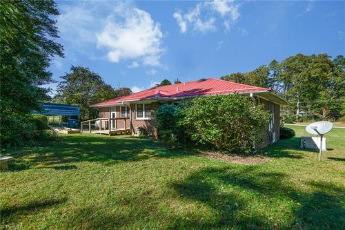 2312 Sharpe Rd, Greensboro, NC, 27406-9042 | Card Image