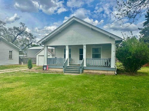 522 S Christian Ave, Moundridge, KS, 67107-7146 | Card Image