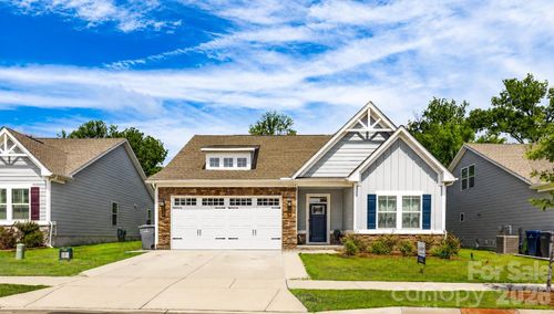 6412 Cambridge Dr, Harrisburg, NC, 28075-9503 | Card Image