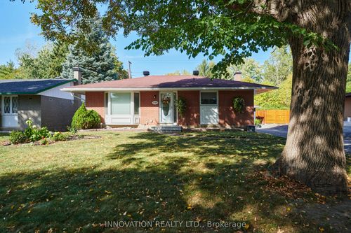 2569 Hanlon Ave, Ottawa, ON, K2B7X2 | Card Image