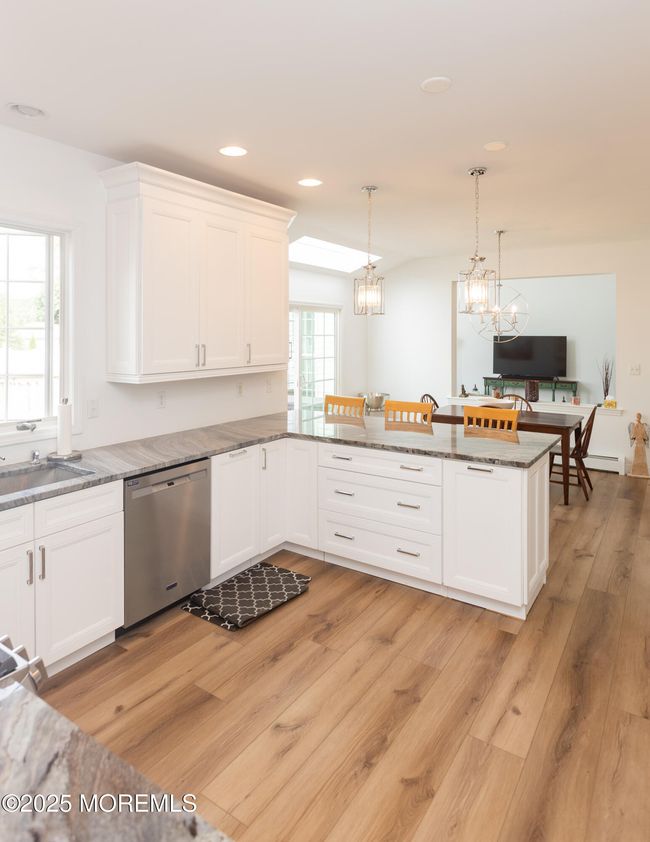 10 English Path, House other with 5 bedrooms, 3 bathrooms and null parking in Freehold NJ | Image 25