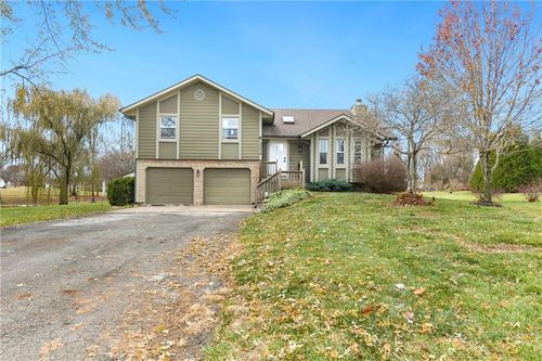 20070 Travis Lane, Stilwell, KS, 66085 | Card Image