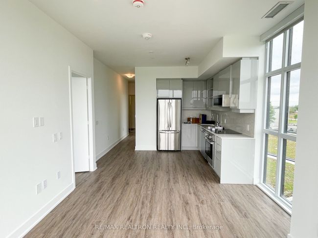 320 - 60 George Butchart Dr, Condo with 2 bedrooms, 2 bathrooms and null parking in North York ON | Image 7