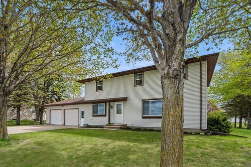 912 10th St, Gaylord, MN, 55334-2099 | Card Image