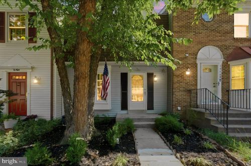 14462 Four Chimney Dr, CENTREVILLE, VA, 20120-3232 | Card Image