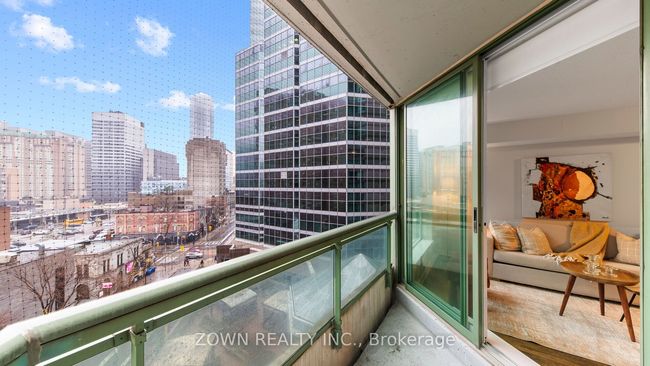 711 - 38 Elm St, Condo with 2 bedrooms, 2 bathrooms and null parking in Toronto ON | Image 21