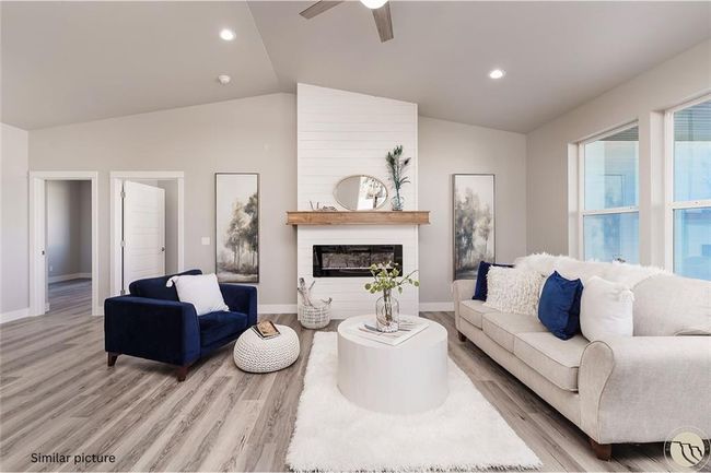 4646 Sunburst Ln, House other with 3 bedrooms, 2 bathrooms and null parking in Billings MT | Image 5
