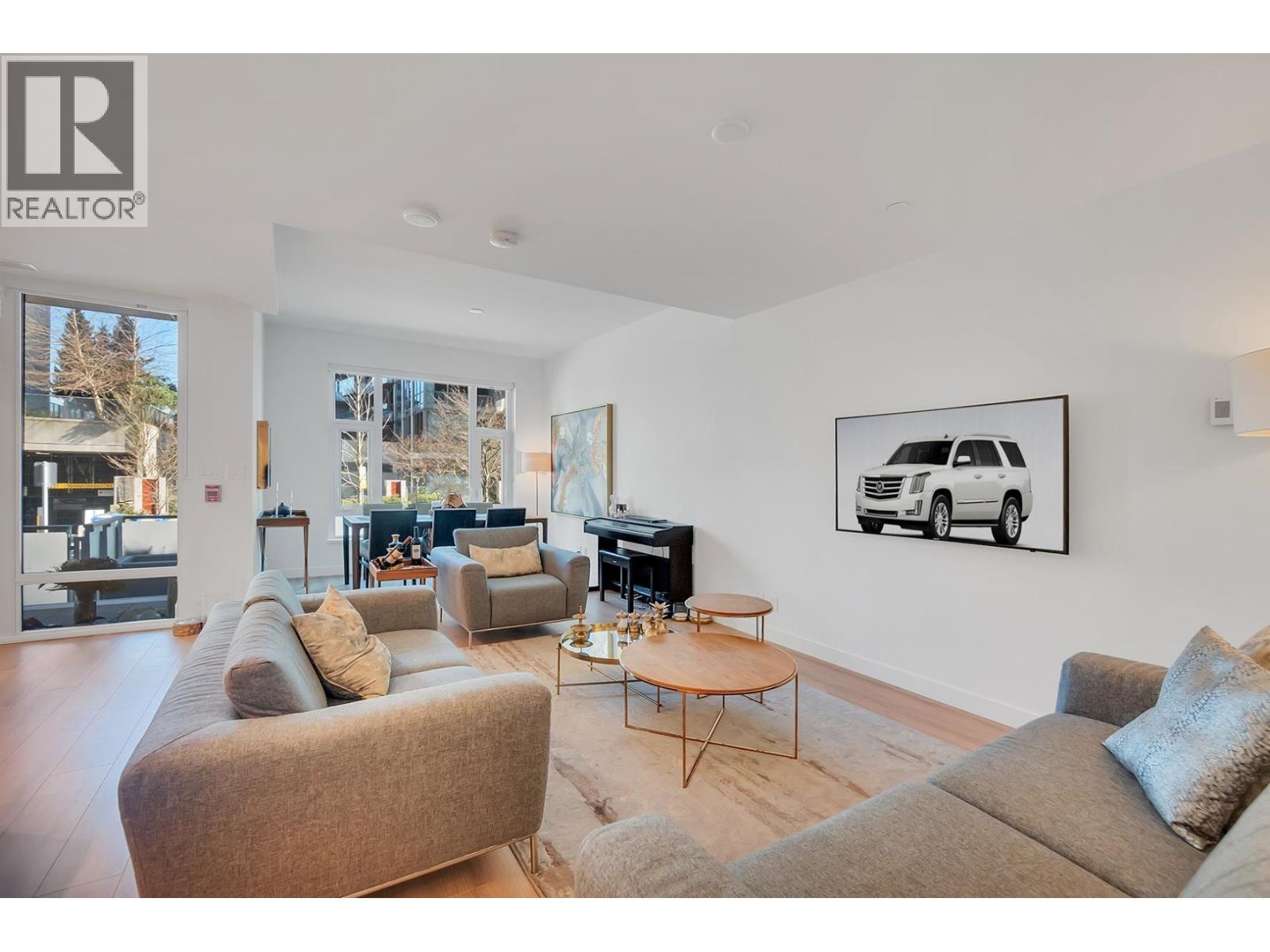 Residential in North Vancouver 4