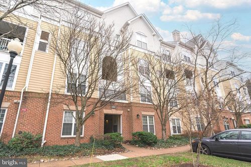 102-2201 Westcourt Lane, HERNDON, VA, 20170 | Card Image