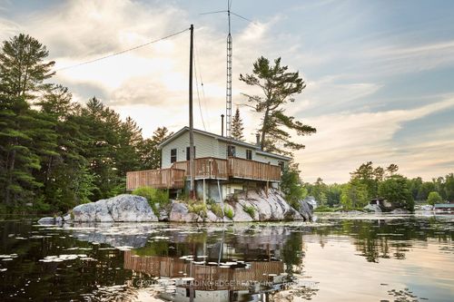 3402 Island Dr, Lakefield, ON, K0L1J0 | Card Image